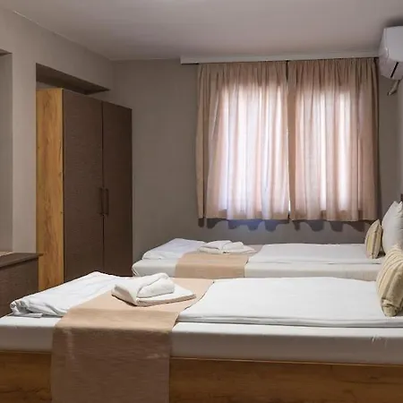 Hotel & 2*