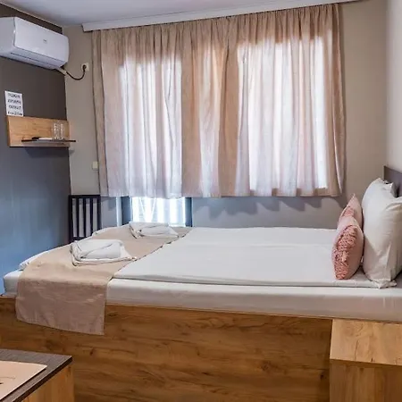 Hotel &