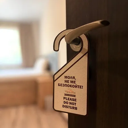 Hotel &